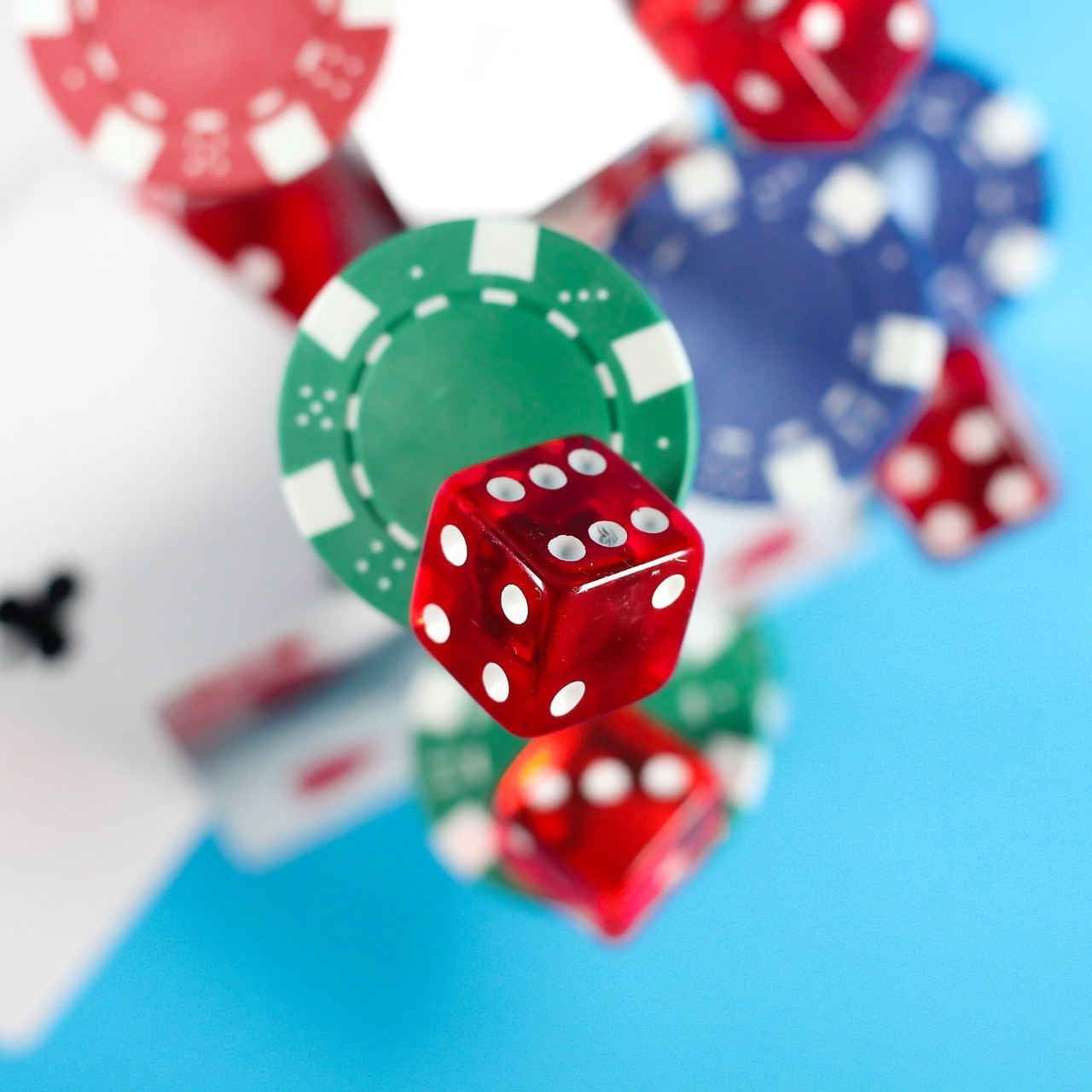7777 game Slots ကစားနည်း MMK ငွေသွင်းပြီး Spin လုပ်နေသူ